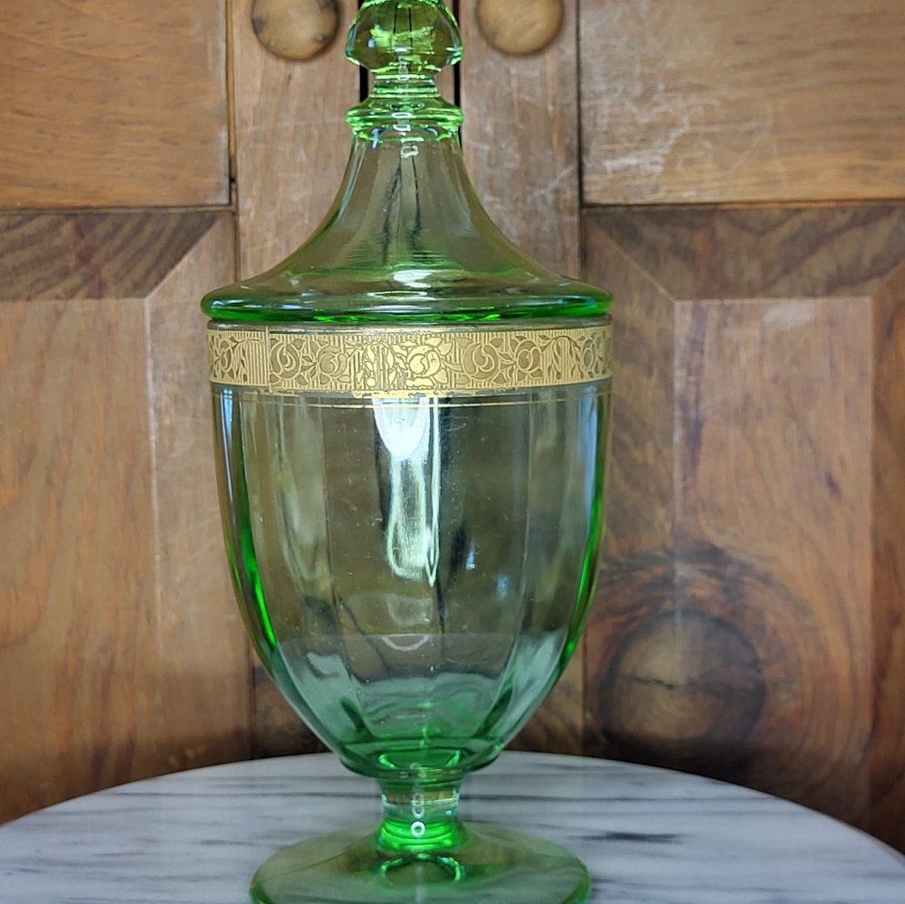 Elegant Green Glass Jar with Gold Accent - Picture 13 of 13